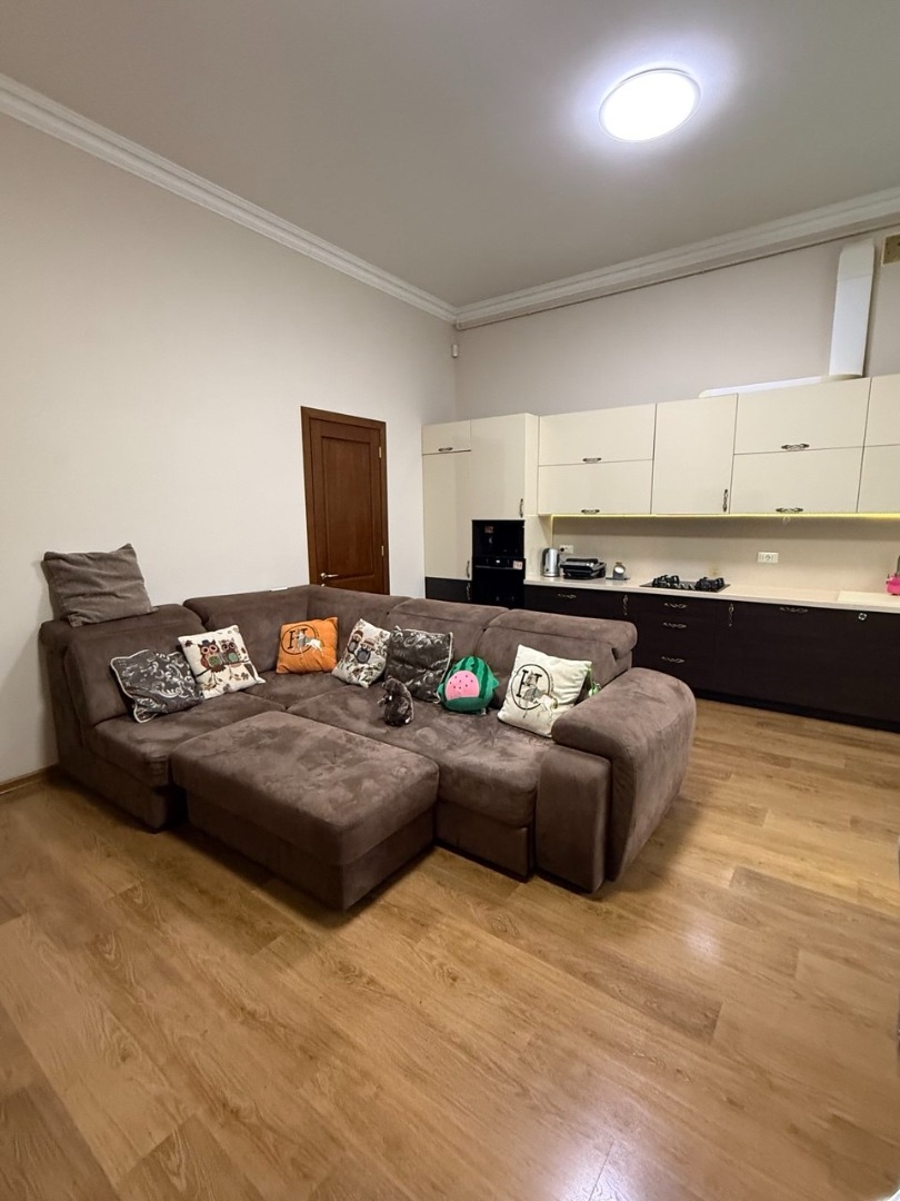 продажа трехкомнатной квартиры номер A-174579 в Приморском районе, фото номер 17